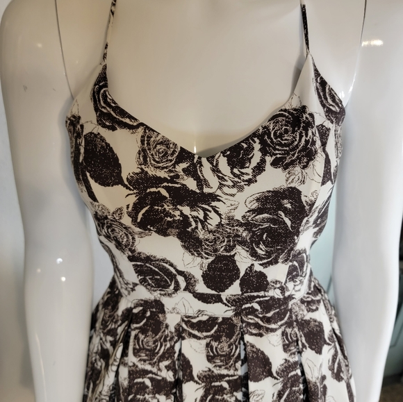 Forever 21 Spaghetti Black White Dress Small Cocktail‎ Formal Party Roses - Picture 3 of 9